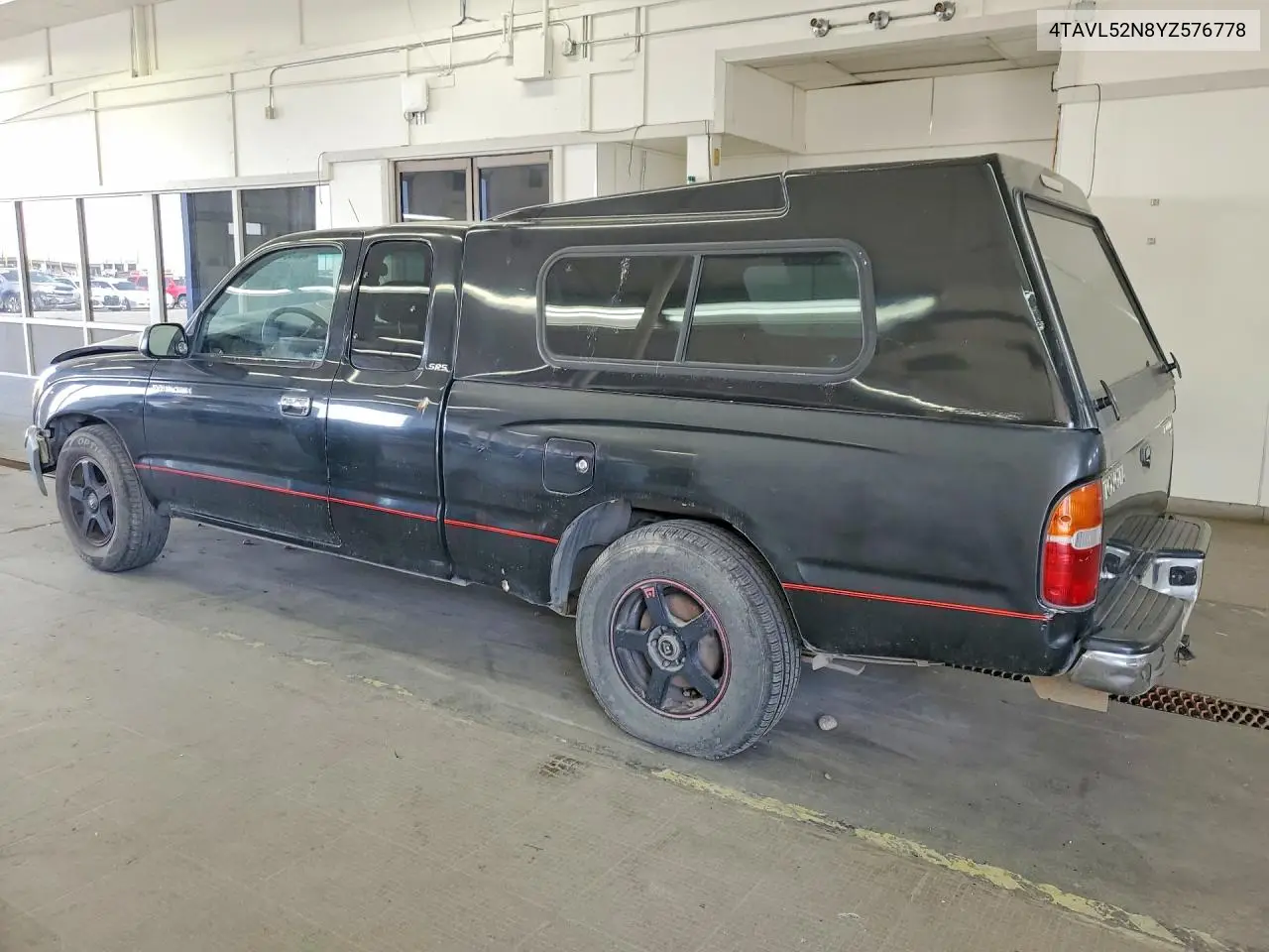 2000 Toyota Tacoma Xtracab VIN: 4TAVL52N8YZ576778 Lot: 58510396