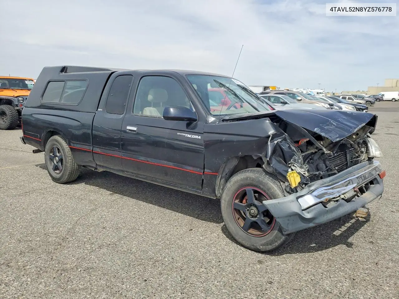 2000 Toyota Tacoma Xtracab VIN: 4TAVL52N8YZ576778 Lot: 58510396