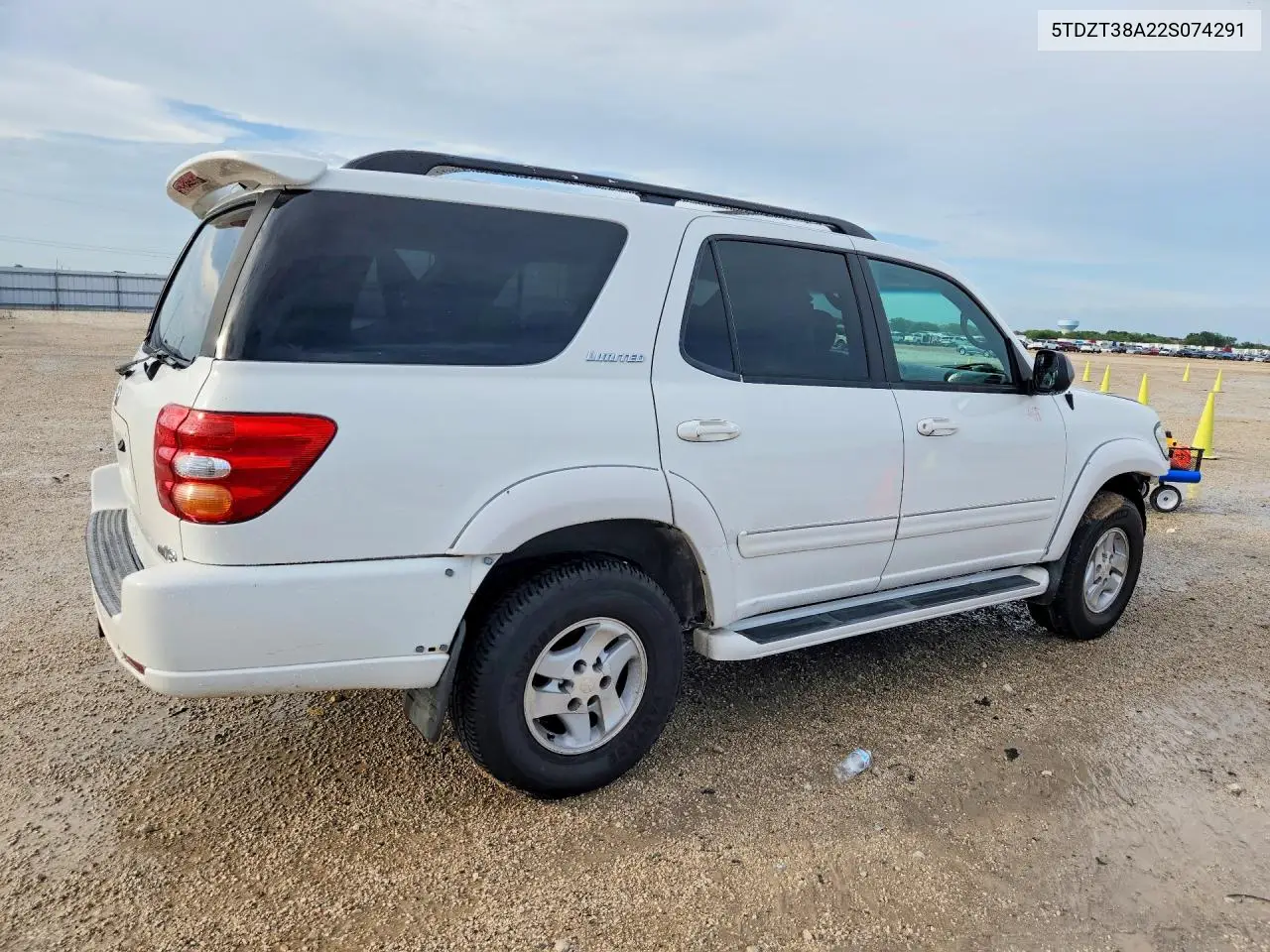 2002 Toyota Sequoia Limited VIN: 5TDZT38A22S074291 Lot: 56226276