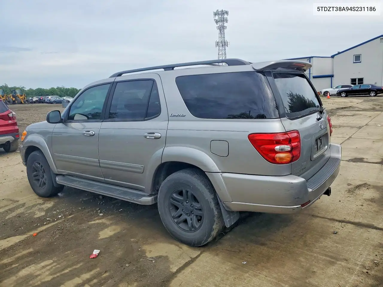 2004 Toyota Sequoia Limited VIN: 5TDZT38A94S231186 Lot: 55098266