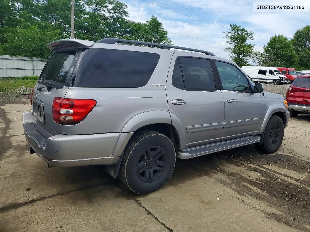 2004 Toyota Sequoia Limited VIN: 5TDZT38A94S231186 Lot: 55098266