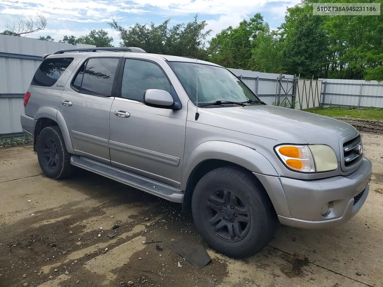 2004 Toyota Sequoia Limited VIN: 5TDZT38A94S231186 Lot: 55098266