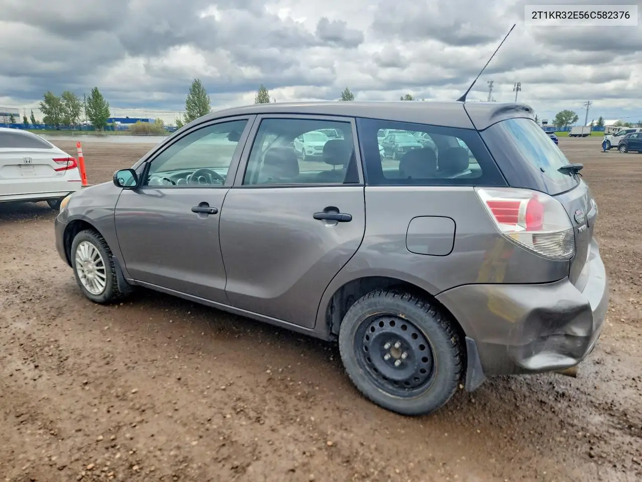 2006 Toyota Matrix Base VIN: 2T1KR32E56C582376 Lot: 55886366