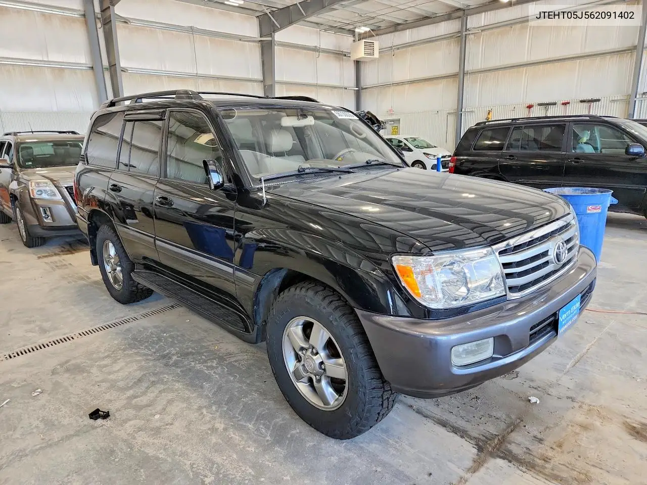 2006 Toyota Land Cruiser Base VIN: JTEHT05J562091402 Lot: 56730636