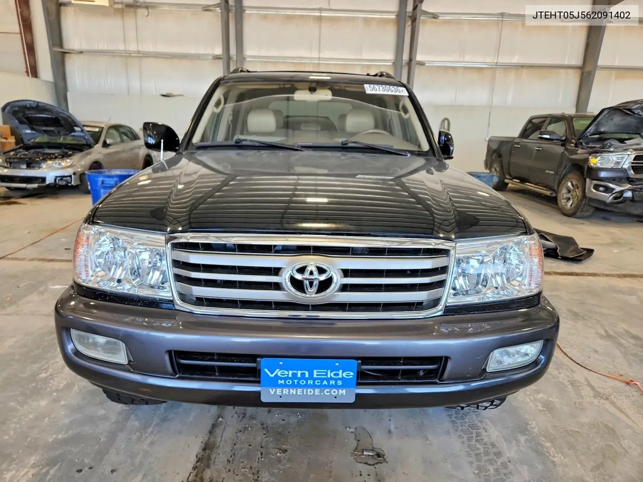 2006 Toyota Land Cruiser Base VIN: JTEHT05J562091402 Lot: 56730636