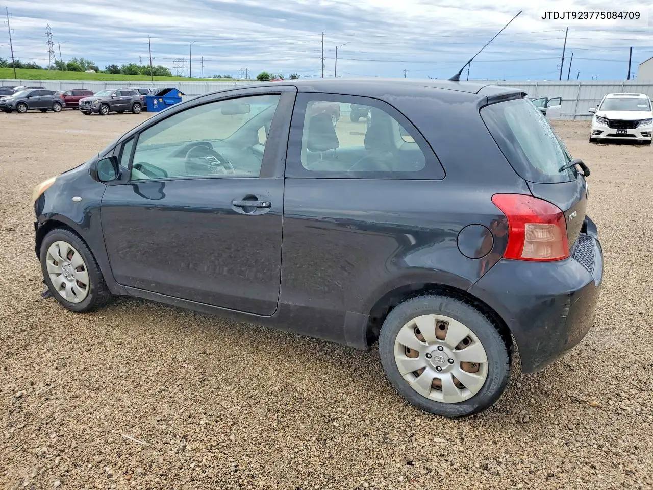 2007 Toyota Yaris Base VIN: JTDJT923775084709 Lot: 56989586