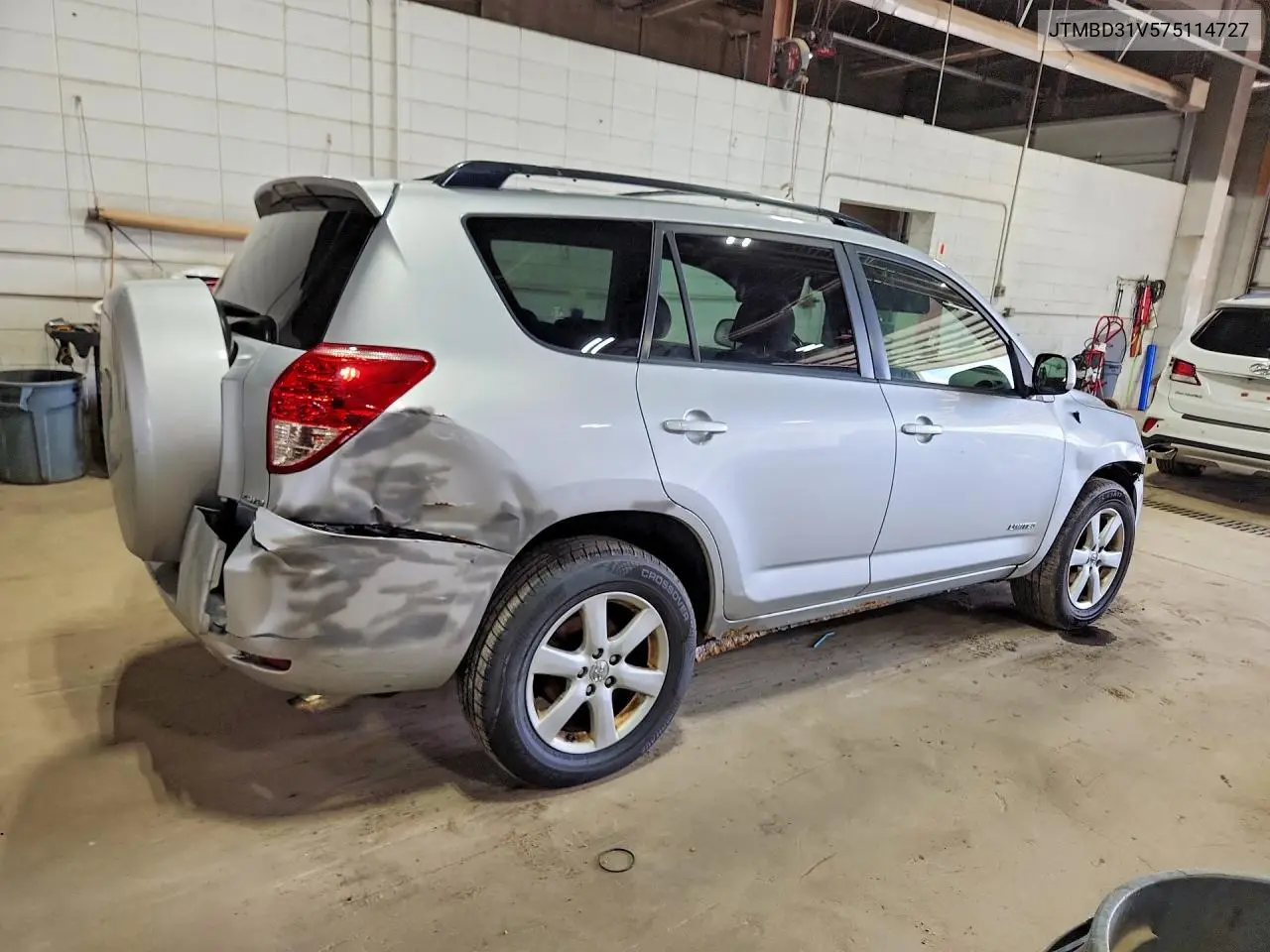 2007 Toyota Rav4 Limited VIN: JTMBD31V575114727 Lot: 58766176
