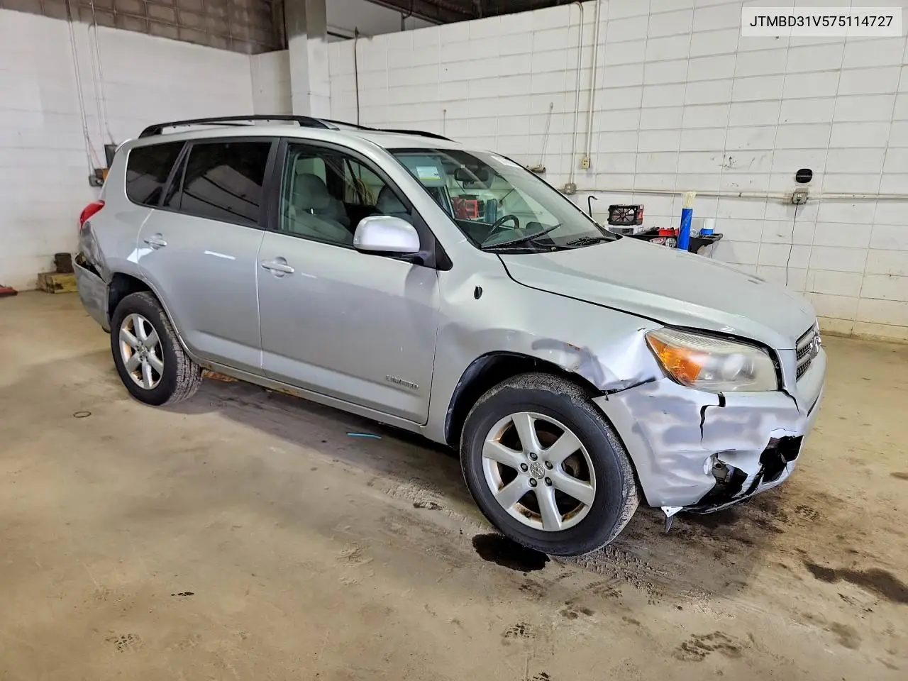 2007 Toyota Rav4 Limited VIN: JTMBD31V575114727 Lot: 58766176