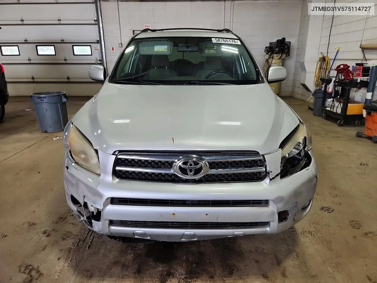 2007 Toyota Rav4 Limited VIN: JTMBD31V575114727 Lot: 58766176