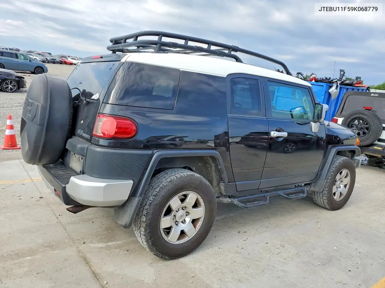 2009 Toyota Fj Cruiser Base VIN: JTEBU11F59K068779 Lot: 56001656