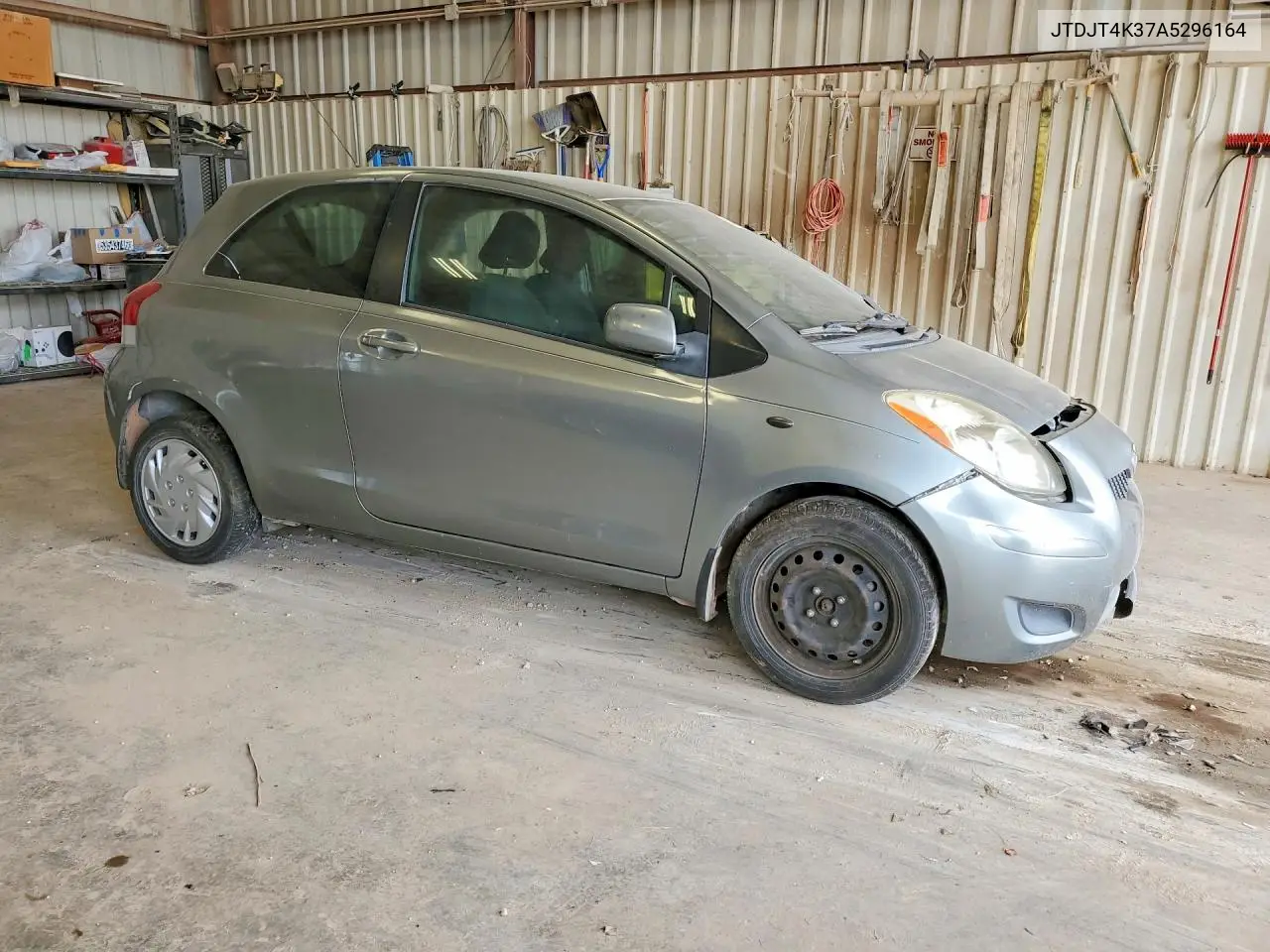 2010 Toyota Yaris Base VIN: JTDJT4K37A5296164 Lot: 56947826
