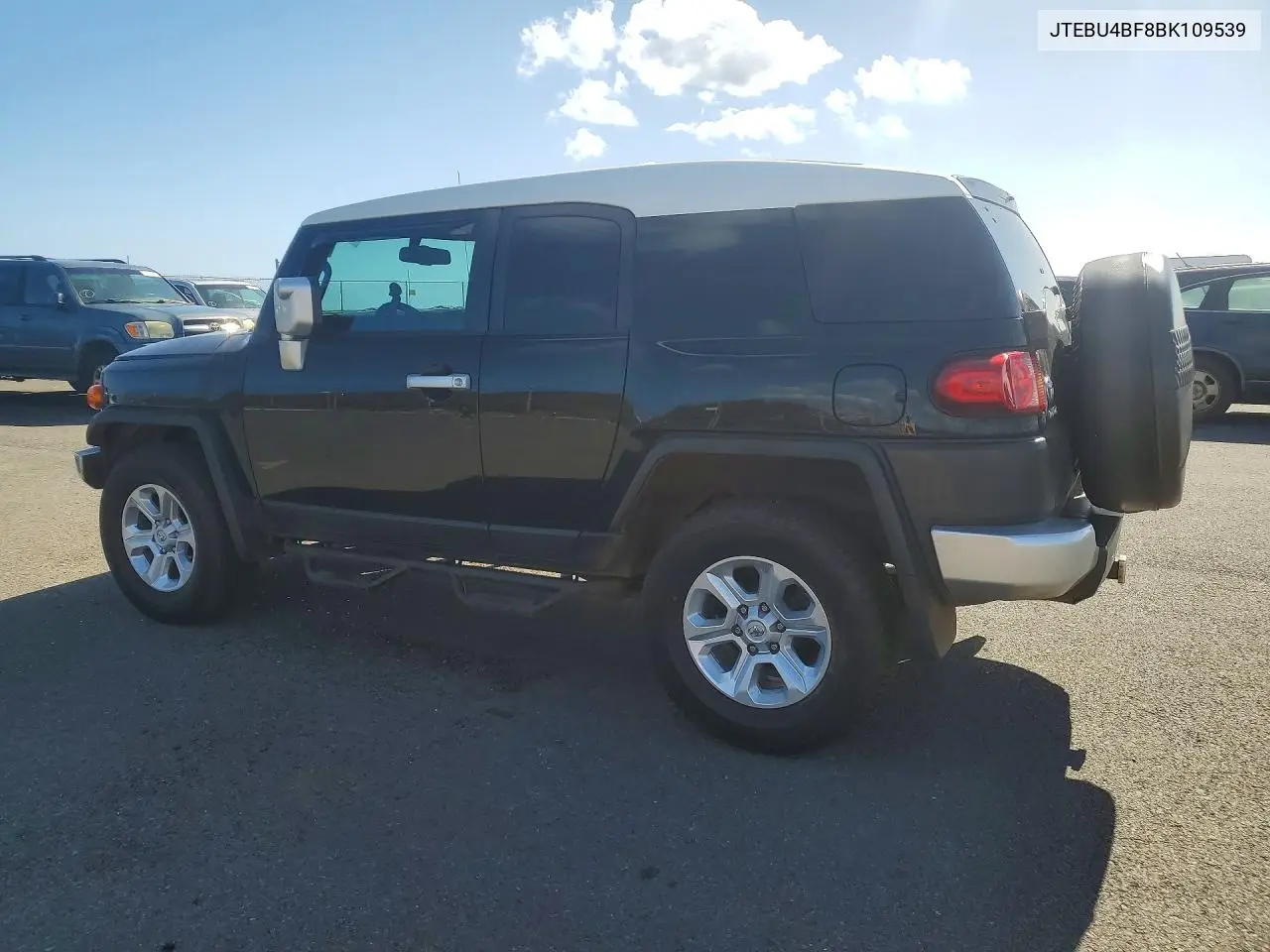 2011 Toyota Fj Cruiser Base VIN: JTEBU4BF8BK109539 Lot: 49032636