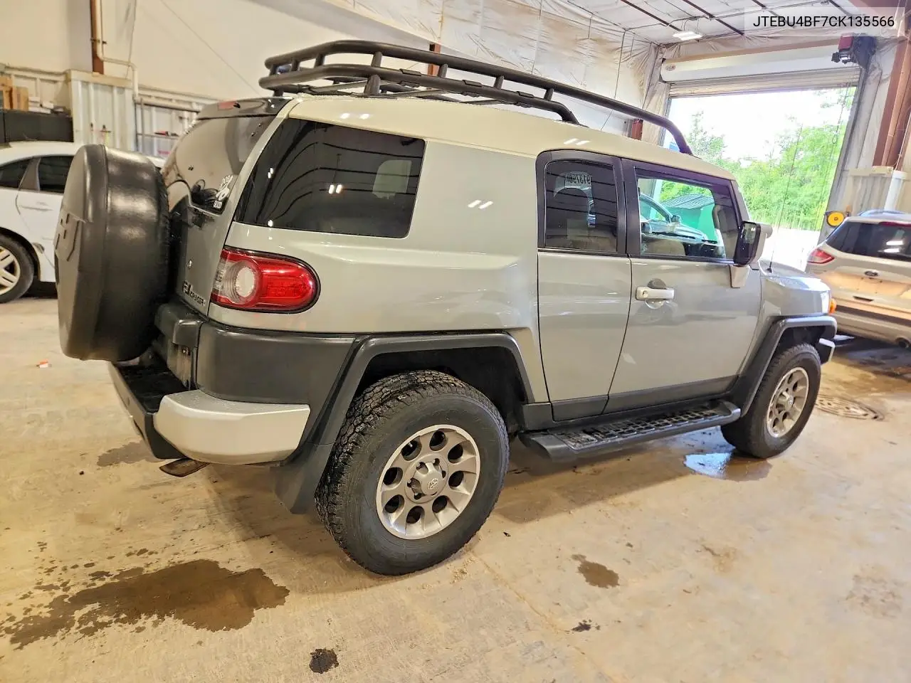 2012 Toyota Fj Cruiser Base VIN: JTEBU4BF7CK135566 Lot: 57913796