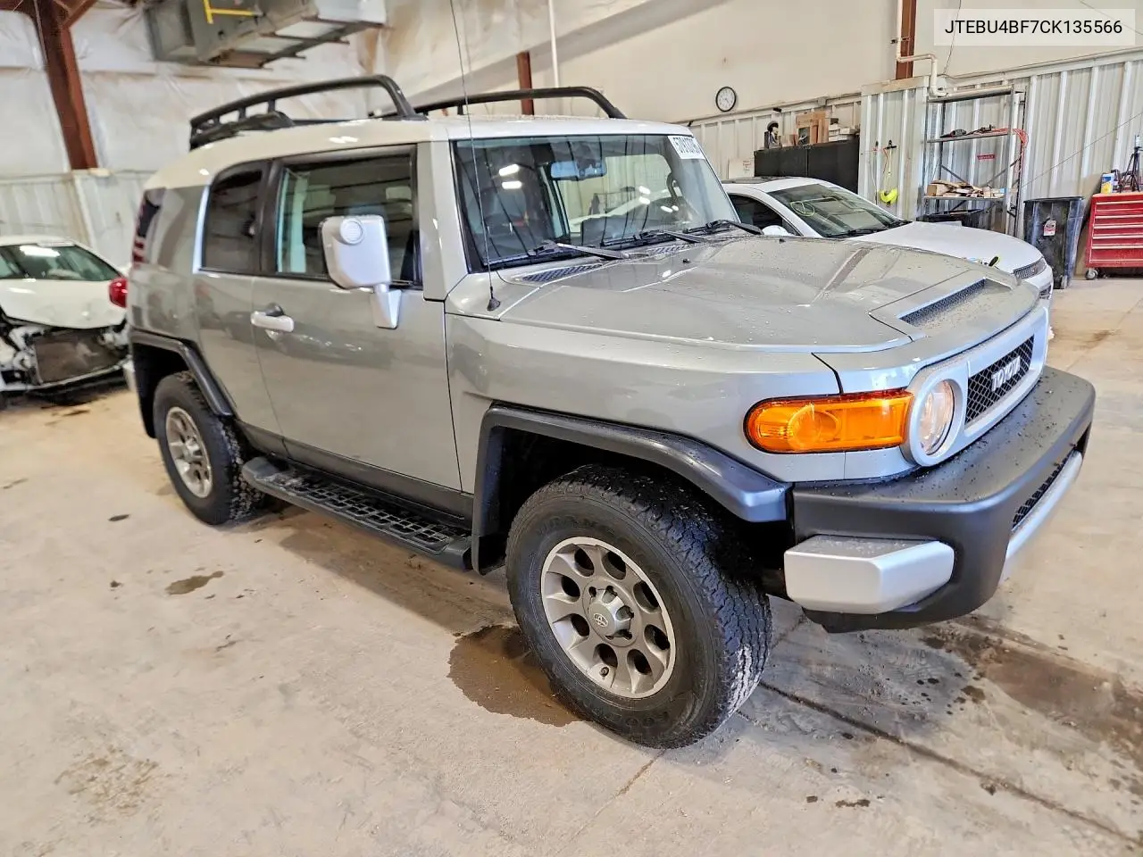2012 Toyota Fj Cruiser Base VIN: JTEBU4BF7CK135566 Lot: 57913796