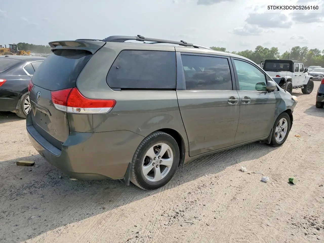 2012 Toyota Sienna Le VIN: 5TDKK3DC9CS266160 Lot: 58329646