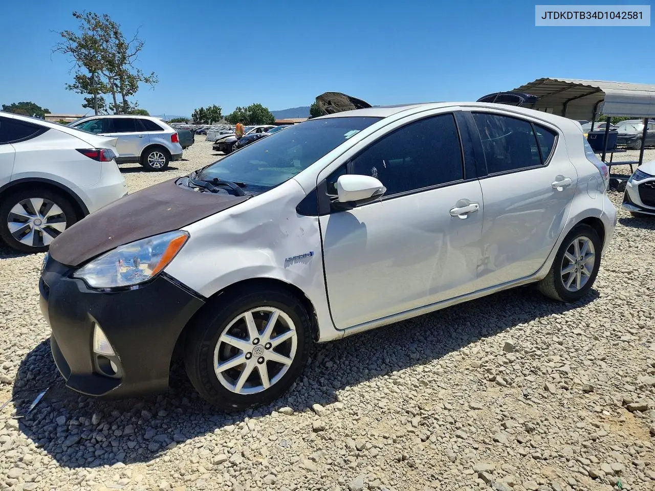 2013 Toyota Prius C Four VIN: JTDKDTB34D1042581 Lot: 57014416