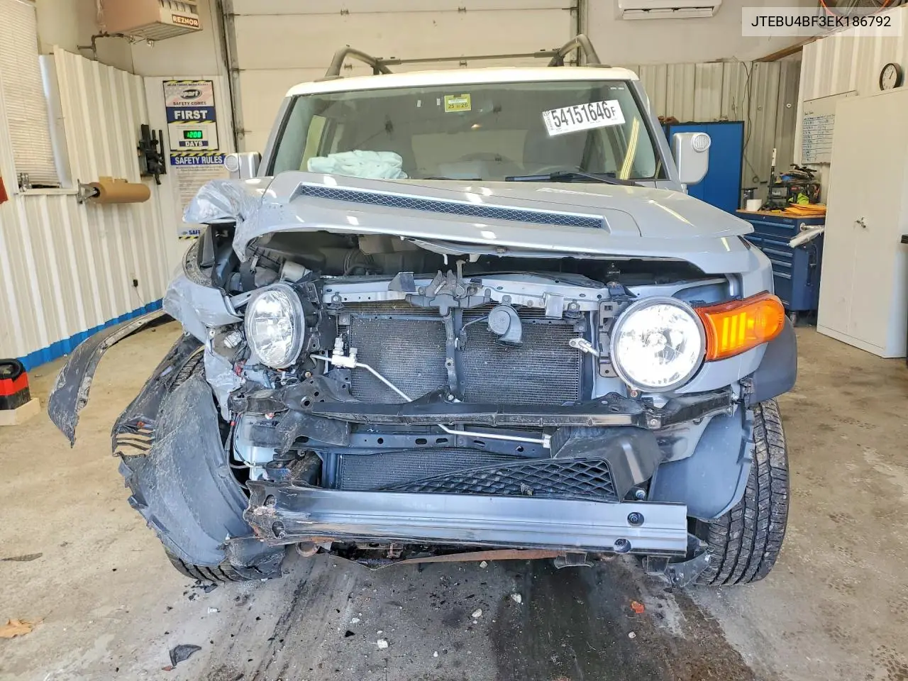 2014 Toyota Fj Cruiser Base VIN: JTEBU4BF3EK186792 Lot: 54151646