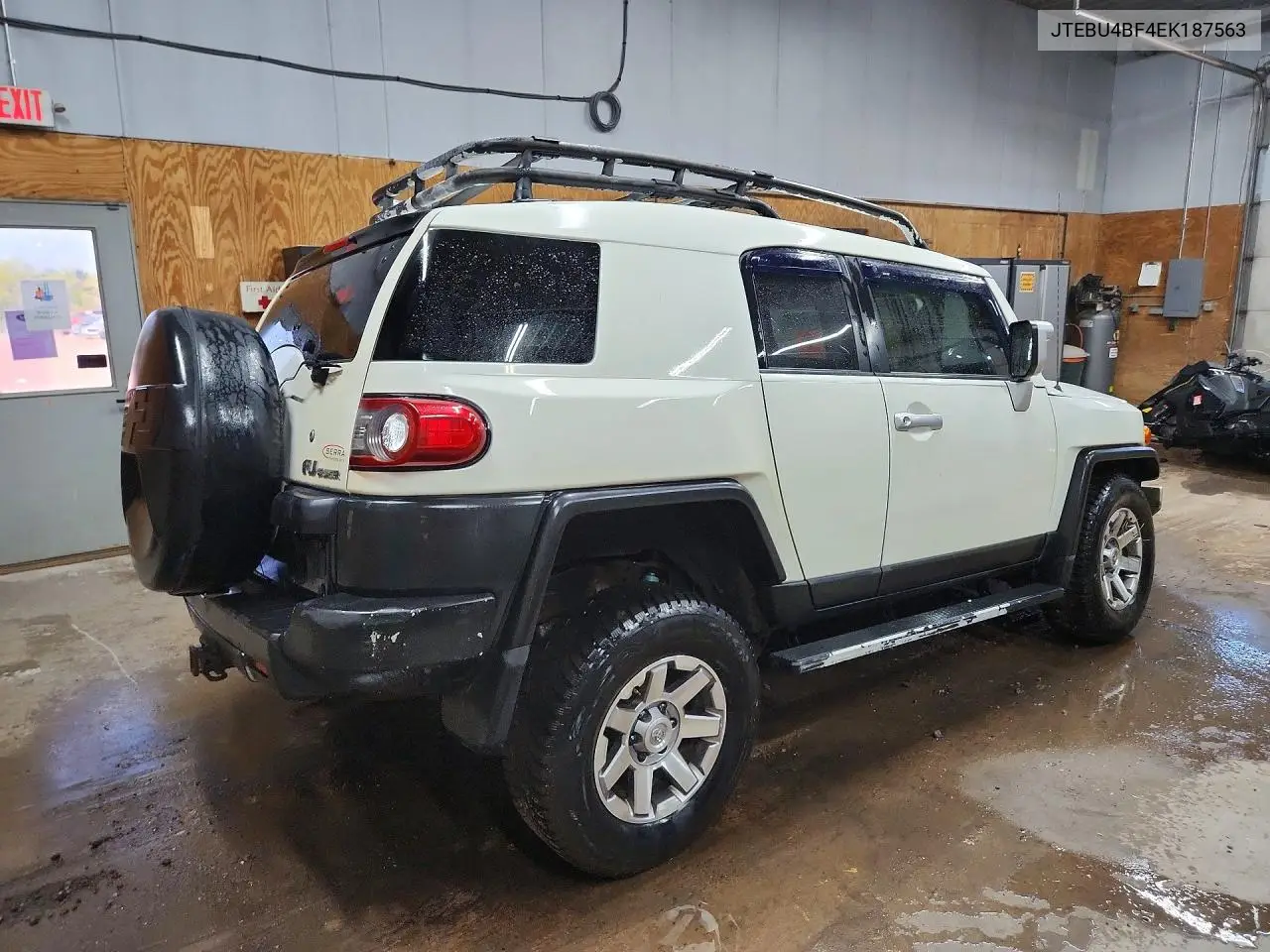 2014 Toyota Fj Cruiser Base VIN: JTEBU4BF4EK187563 Lot: 55761236