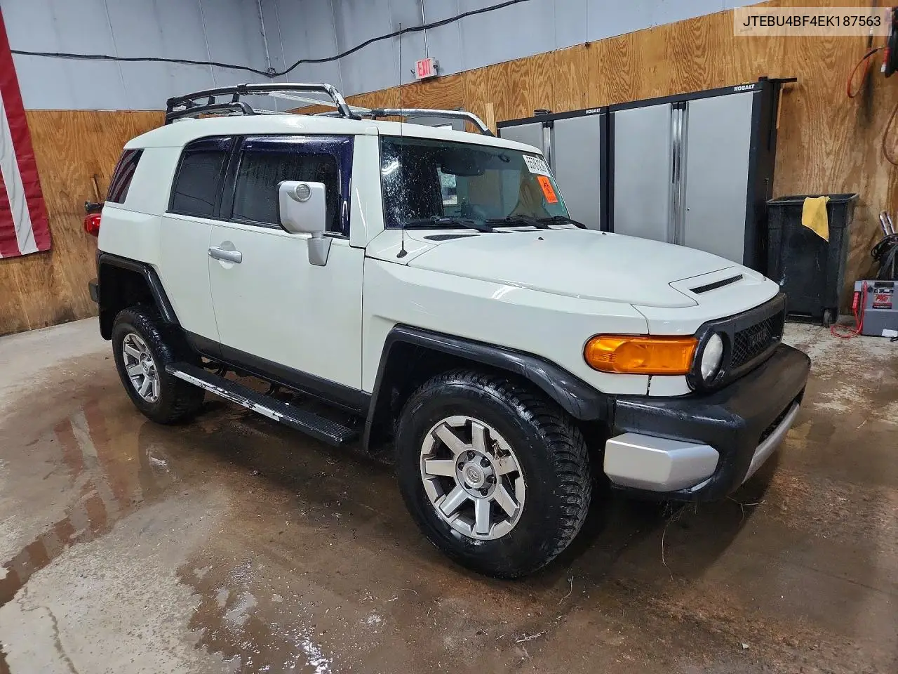 2014 Toyota Fj Cruiser Base VIN: JTEBU4BF4EK187563 Lot: 55761236