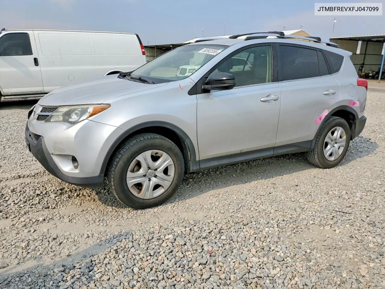 2015 Toyota Rav4 Le VIN: JTMBFREVXFJ047099 Lot: 58592556