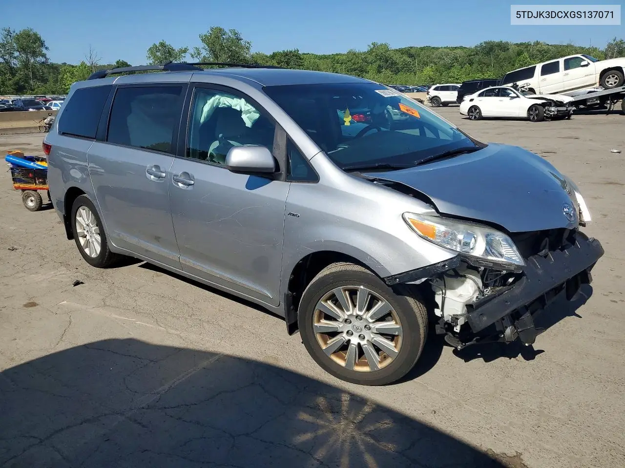 2016 Toyota Sienna Le VIN: 5TDJK3DCXGS137071 Lot: 56827866