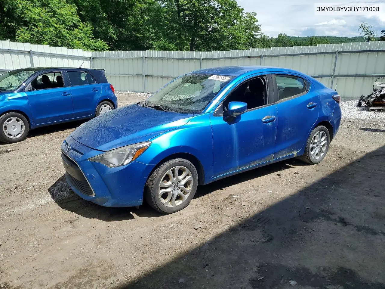 2017 Toyota Yaris Ia Base