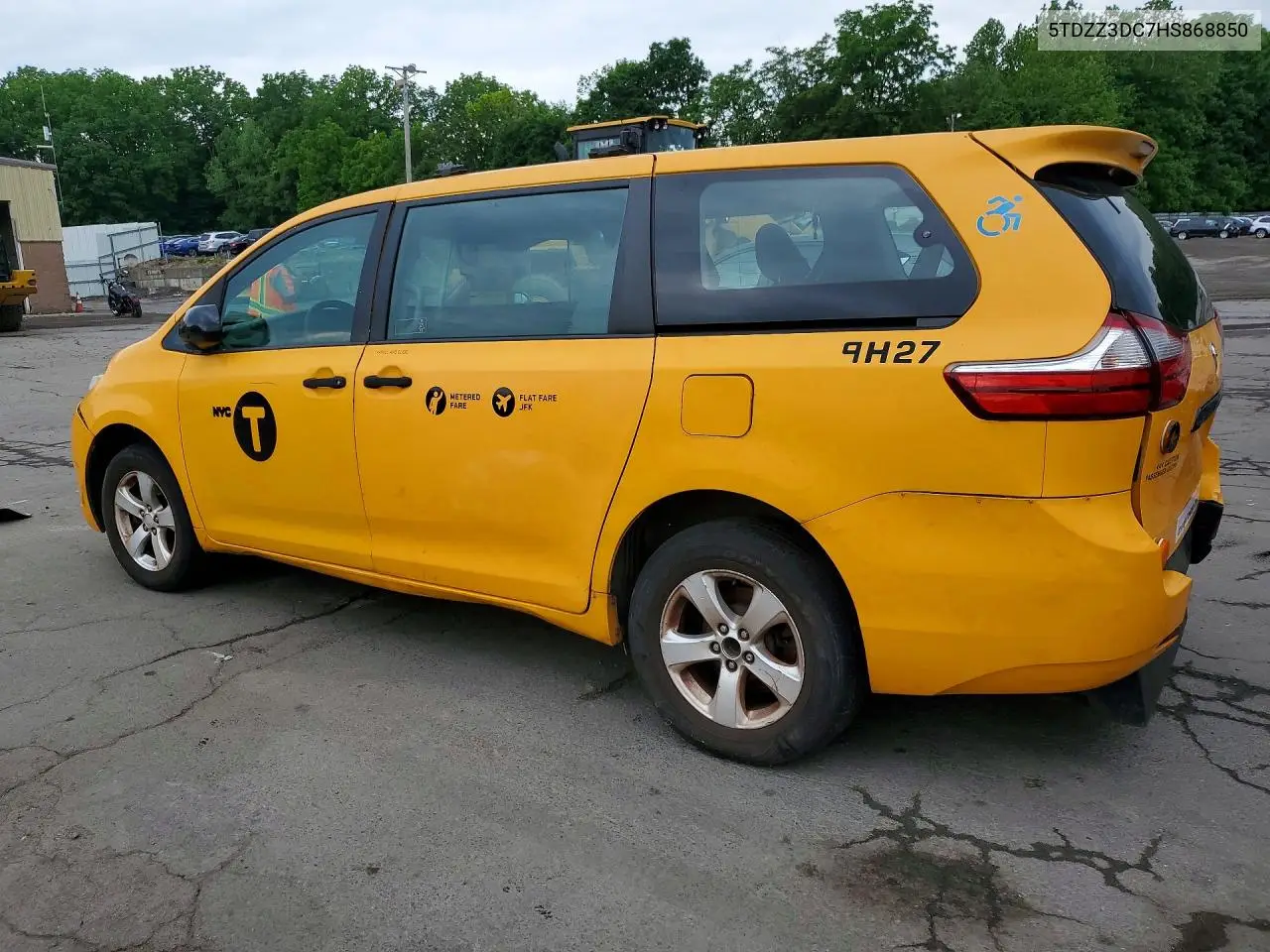 2017 Toyota Sienna L 7-Passenger VIN: 5TDZZ3DC7HS868850 Lot: 57136886