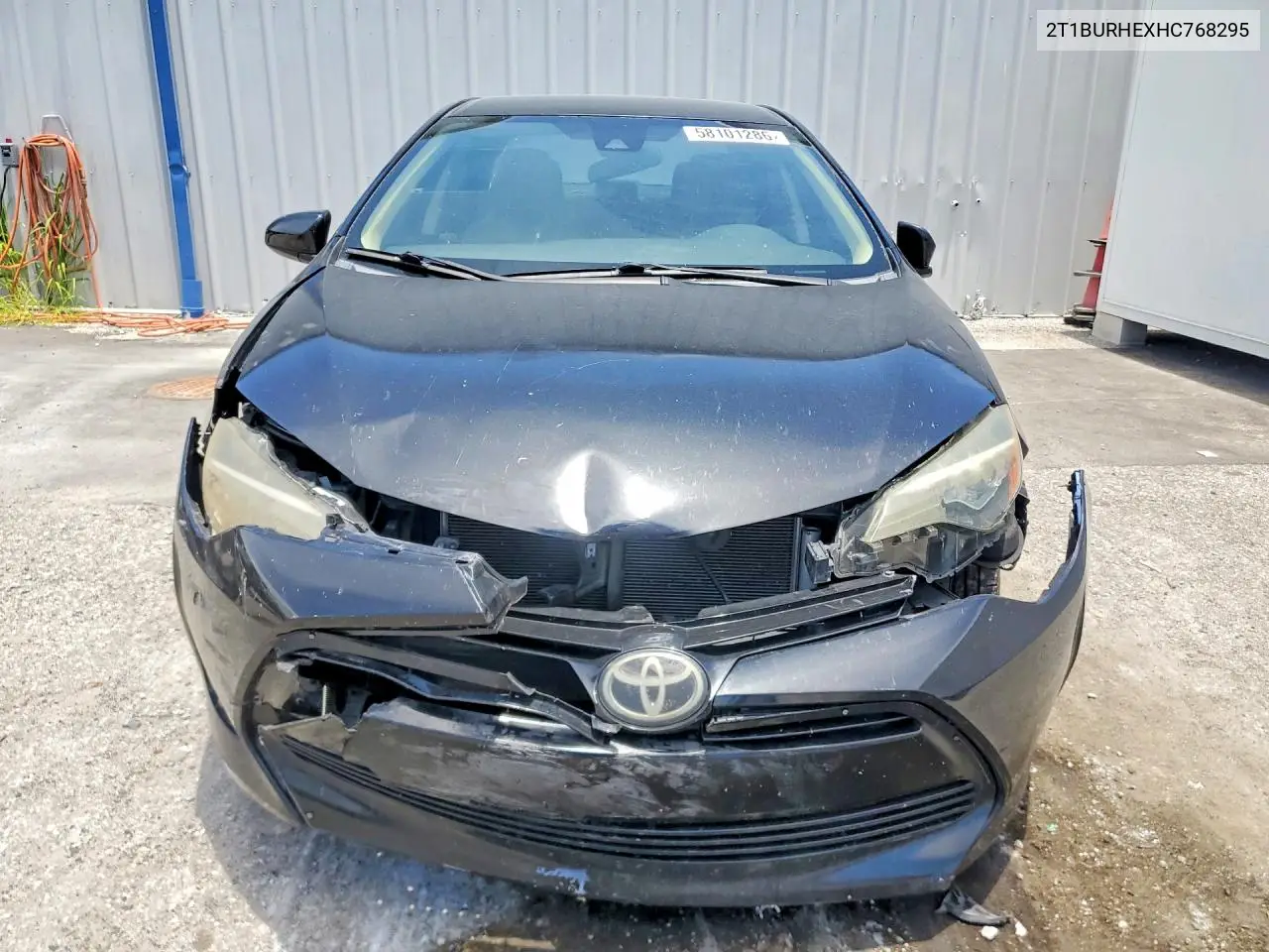 2017 Toyota Corolla Le VIN: 2T1BURHEXHC768295 Lot: 58101286