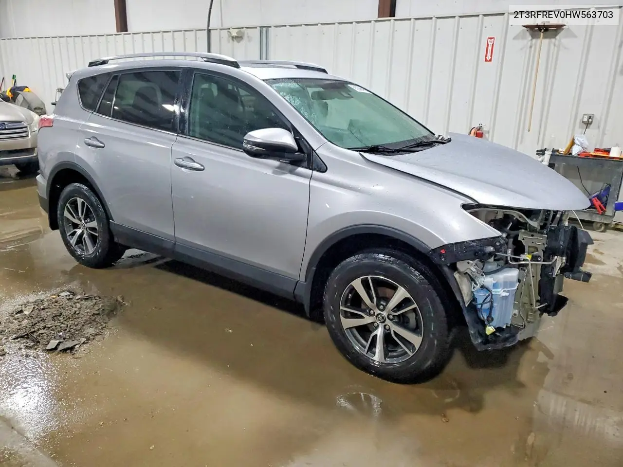 2017 Toyota Rav4 Xle VIN: 2T3RFREV0HW563703 Lot: 58256416