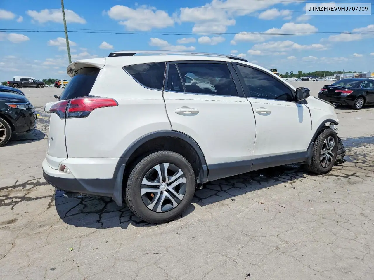 2017 Toyota Rav4 Le VIN: JTMZFREV9HJ707909 Lot: 58392986