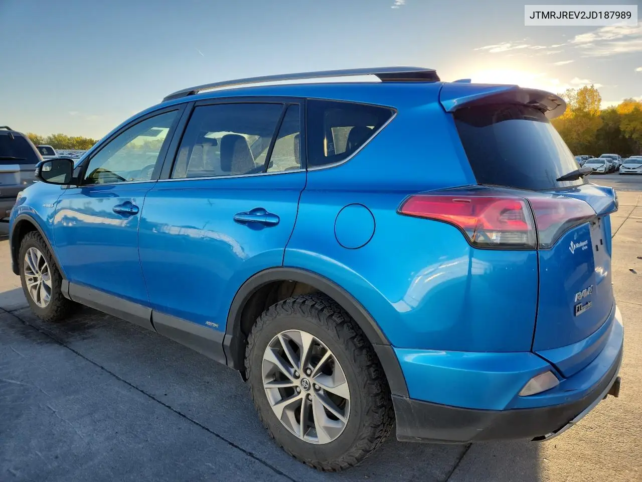 JTMRJREV2JD187989 2018 Toyota Rav4 Hv