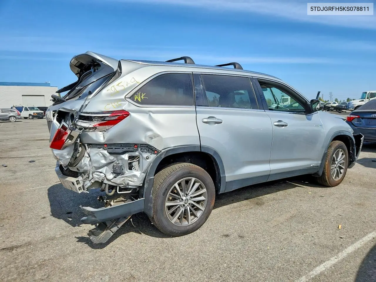 2019 Toyota Highlander Hybrid Xle VIN: 5TDJGRFH5KS078811 Lot: 56338326