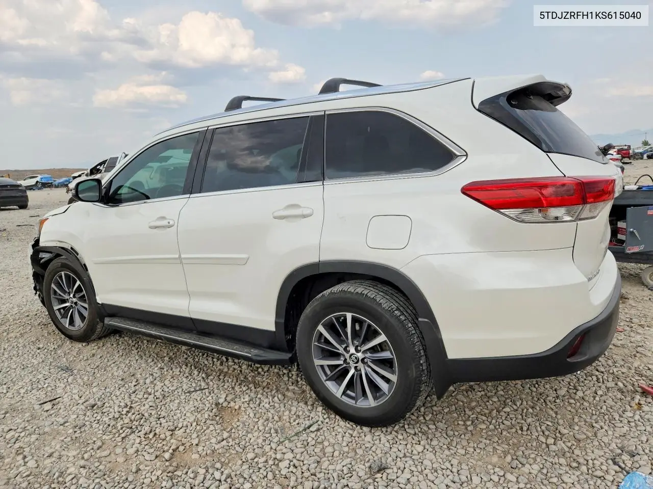2019 Toyota Highlander Xle VIN: 5TDJZRFH1KS615040 Lot: 58462126