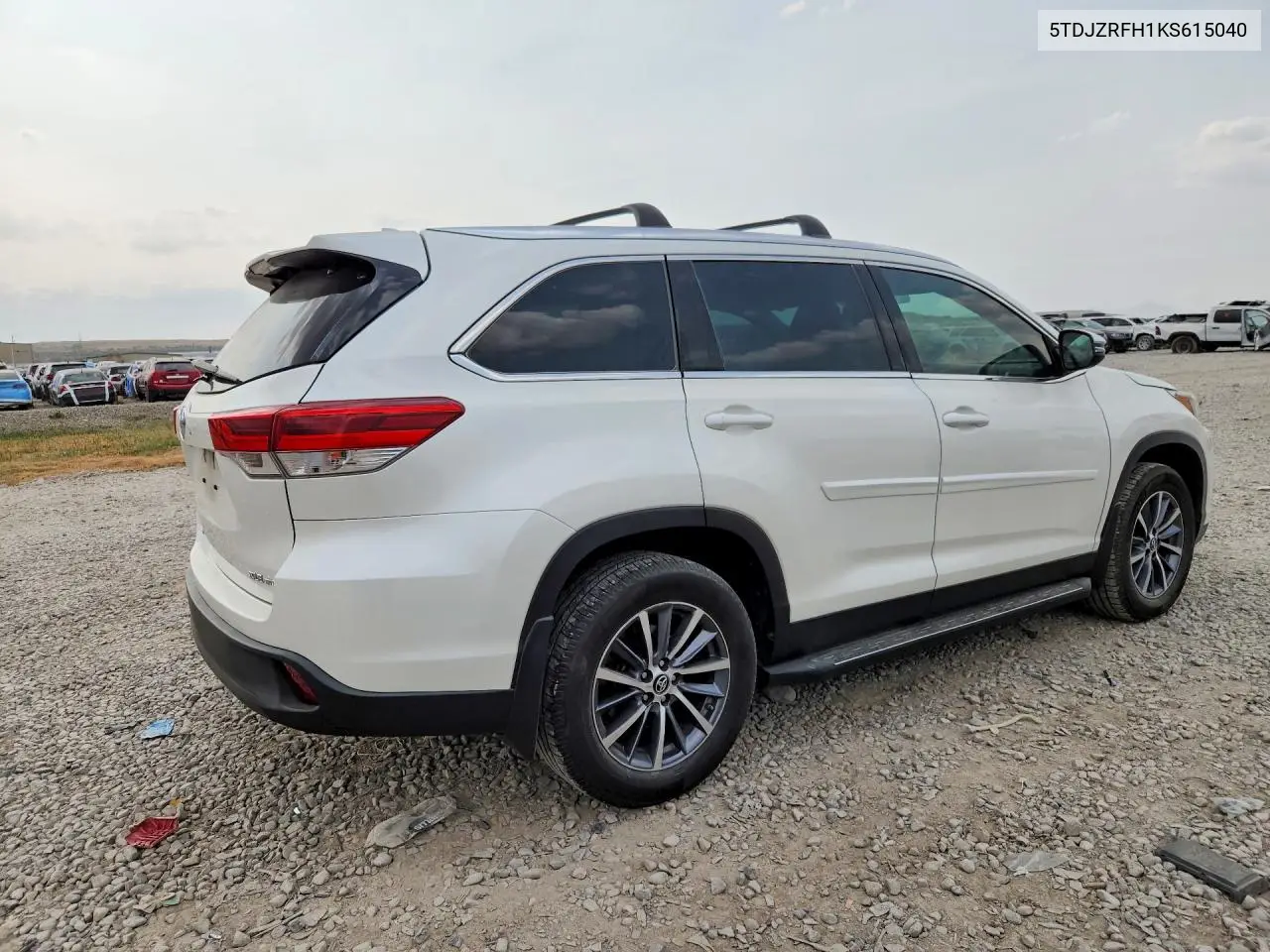 2019 Toyota Highlander Xle VIN: 5TDJZRFH1KS615040 Lot: 58462126