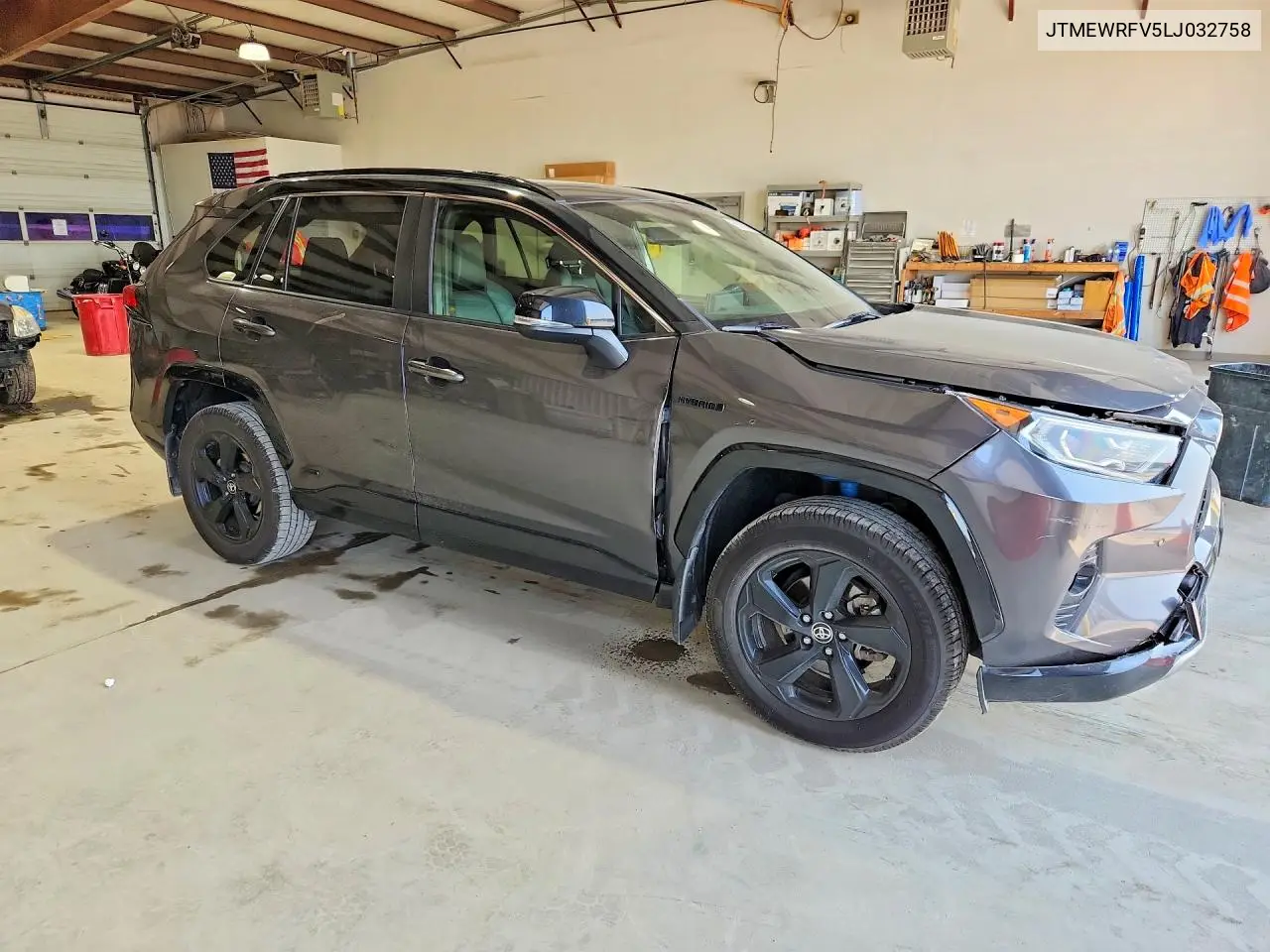 2020 Toyota Rav4 Xse VIN: JTMEWRFV5LJ032758 Lot: 61310466