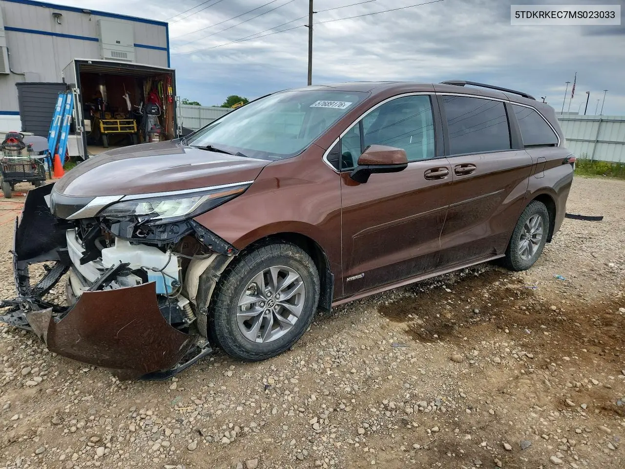 2021 Toyota Sienna Le