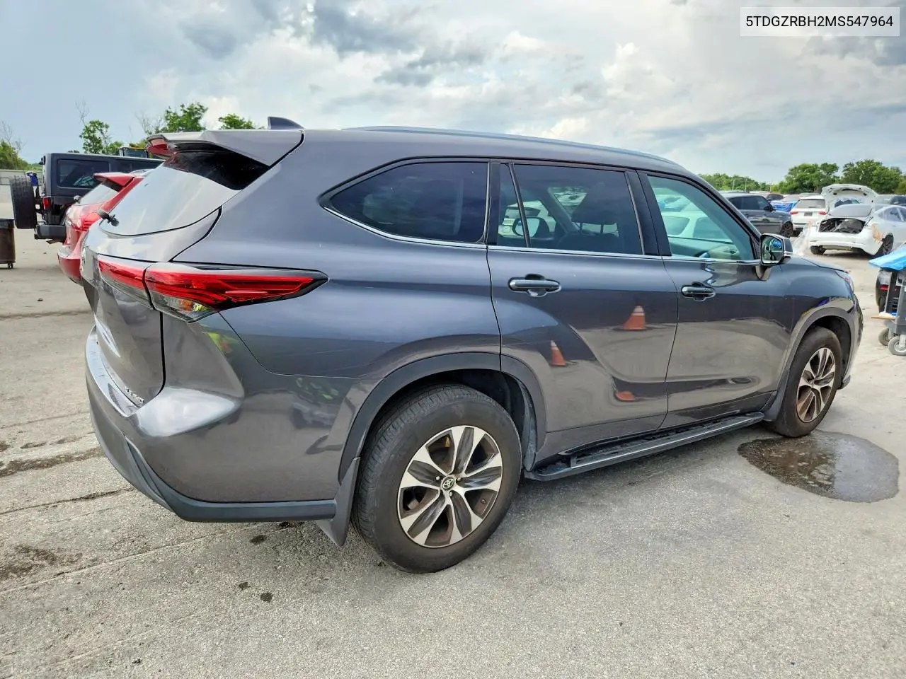 2021 Toyota Highlander Xle VIN: 5TDGZRBH2MS547964 Lot: 58181916
