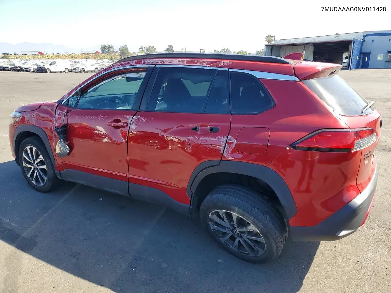 2022 Toyota Corolla Cross Xle VIN: 7MUDAAAG0NV011428 Lot: 56890756