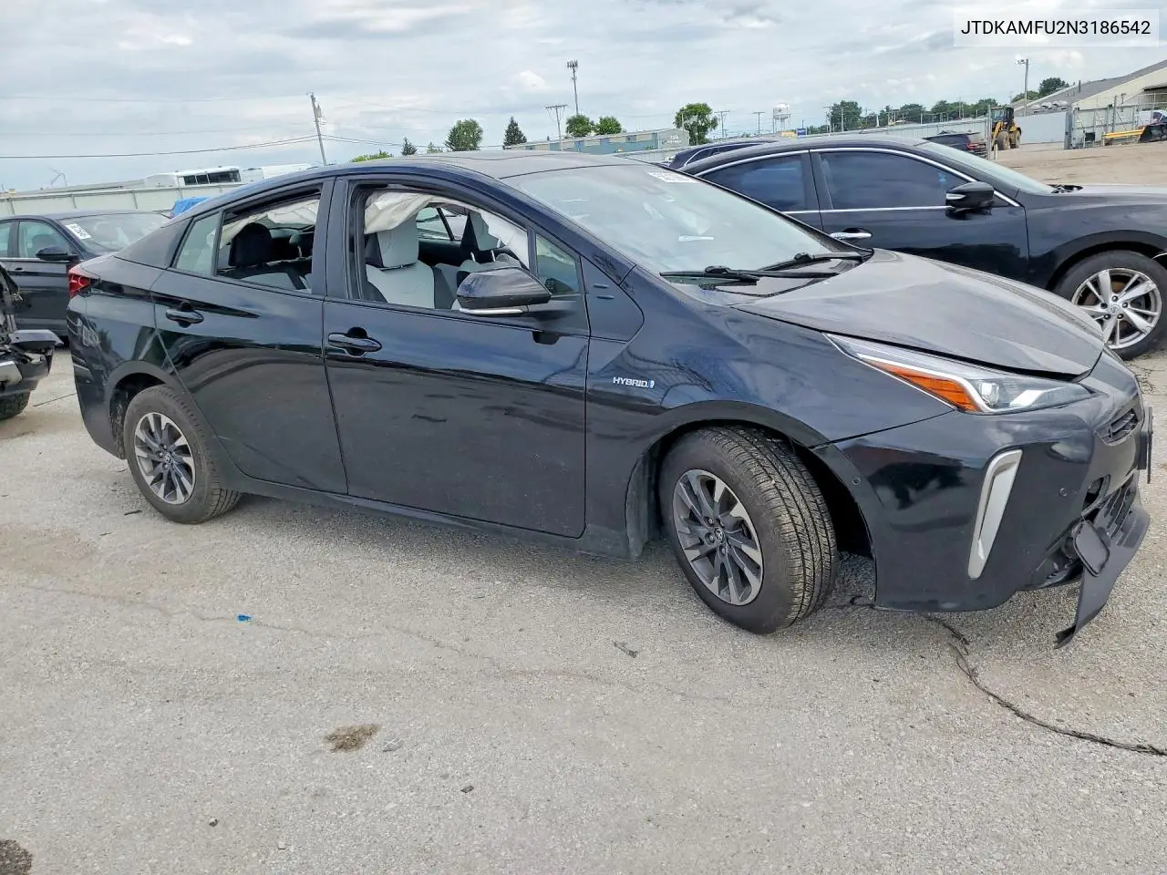 2022 Toyota Prius Limited VIN: JTDKAMFU2N3186542 Lot: 58012986