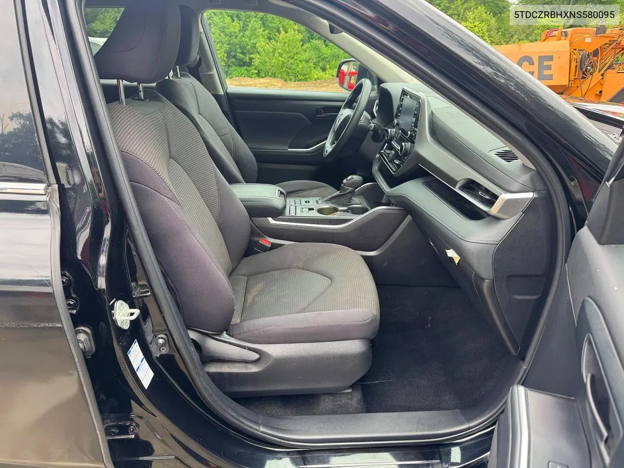 2022 Toyota Highlander L VIN: 5TDCZRBHXNS580095 Lot: 58818586