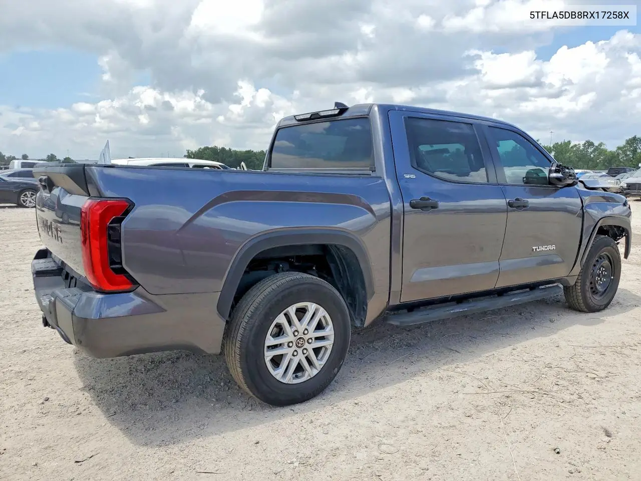 5TFLA5DB8RX172588 2024 Toyota Tundra Sr5