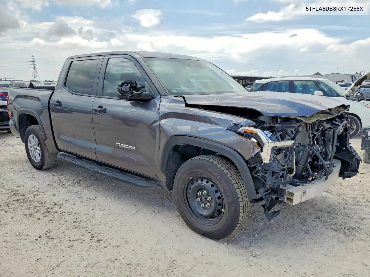 5TFLA5DB8RX172588 2024 Toyota Tundra Sr5