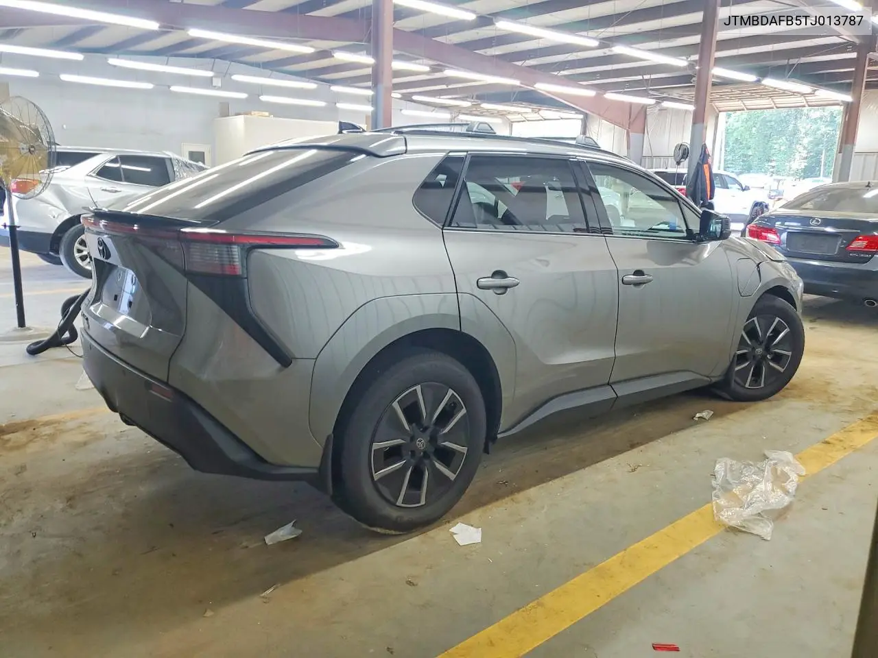2026 Toyota Bz Xle VIN: JTMBDAFB5TJ013787 Lot: 61581876
