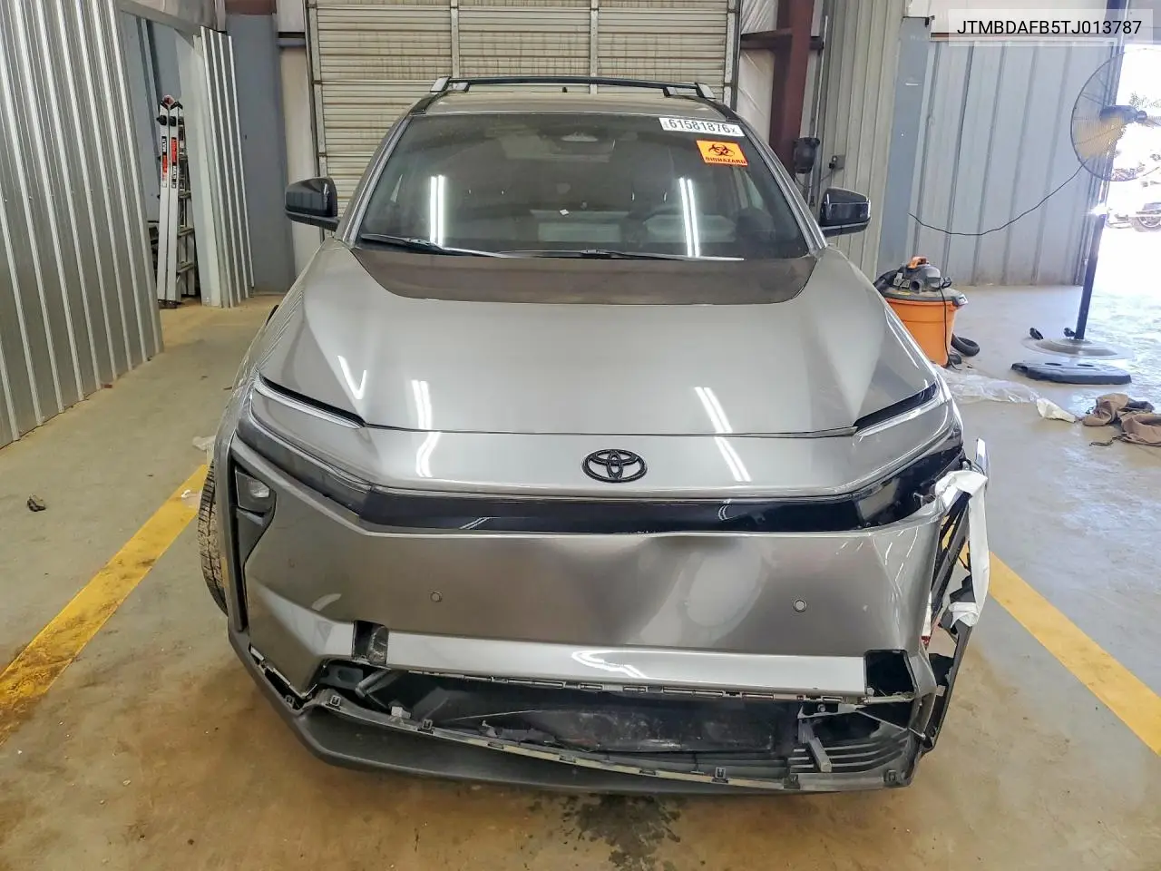 2026 Toyota Bz Xle VIN: JTMBDAFB5TJ013787 Lot: 61581876