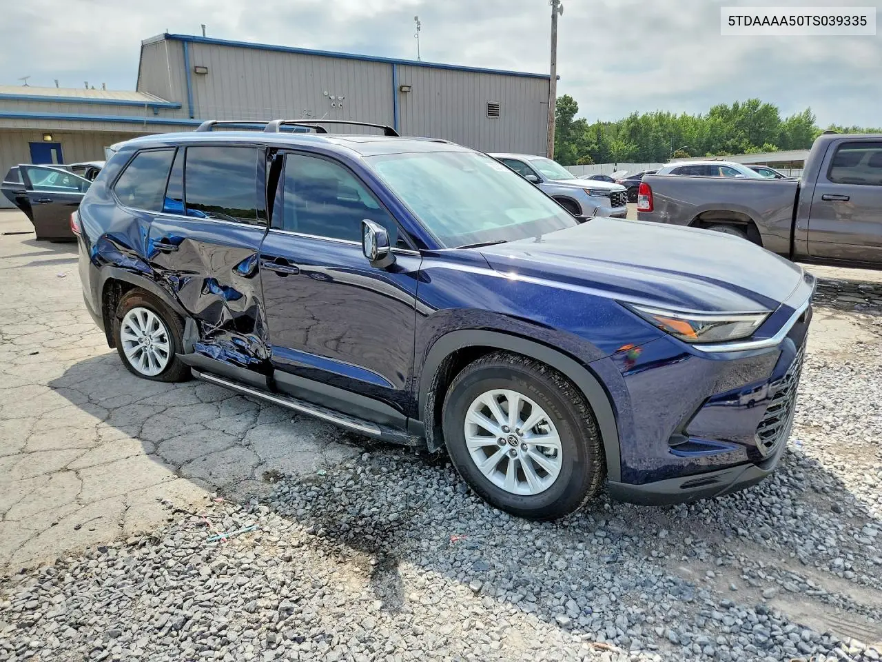 2026 Toyota Grand Highlander Xle VIN: 5TDAAAA50TS039335 Lot: 62067696