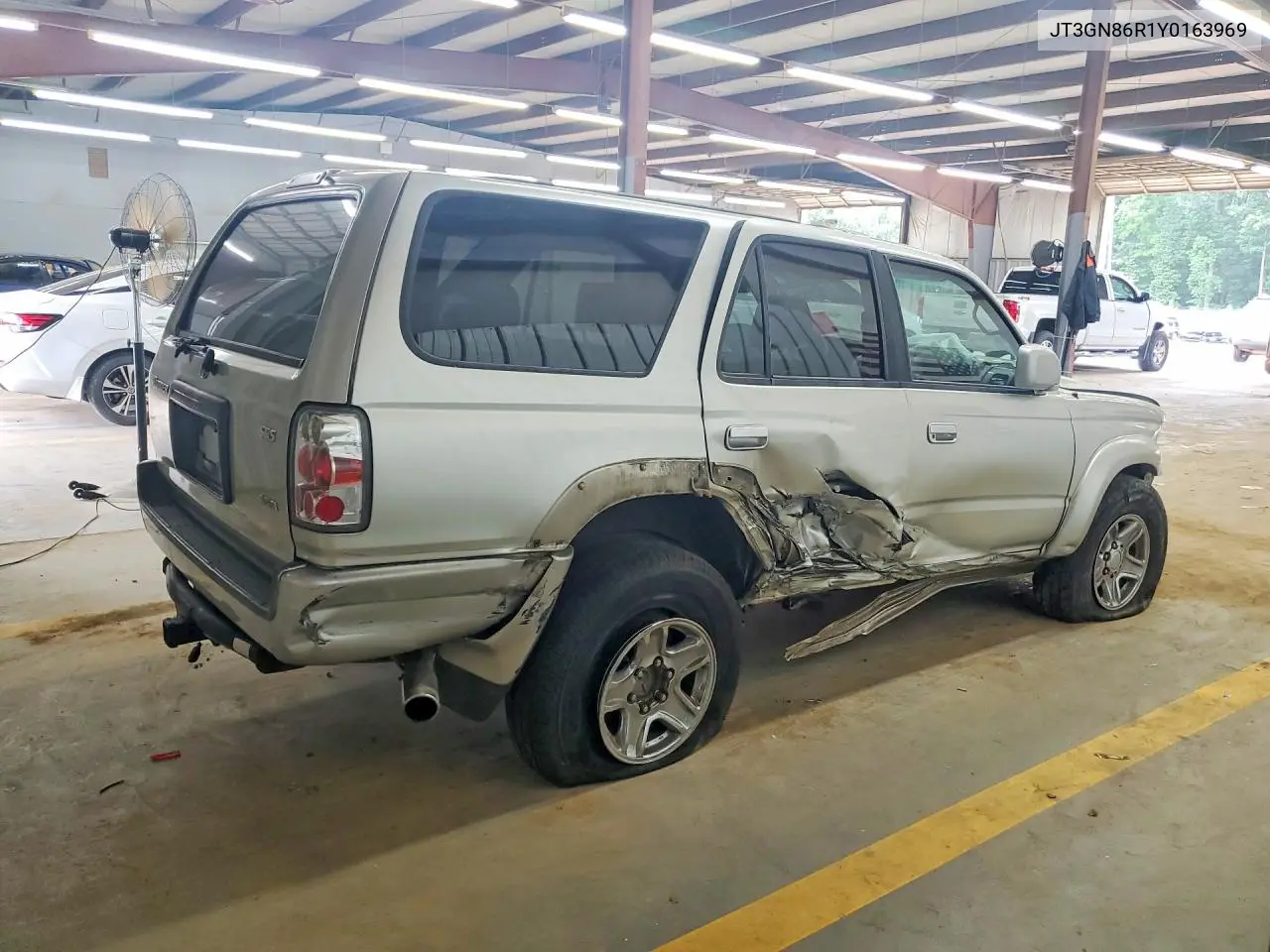 JT3GN86R1Y0163969 2000 Toyota 4Runner Sr5
