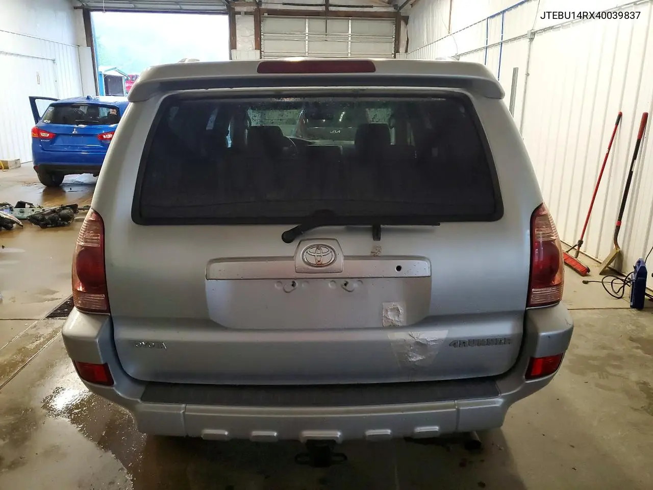 2004 Toyota 4Runner Sport Edition VIN: JTEBU14RX40039837 Lot: 55118656
