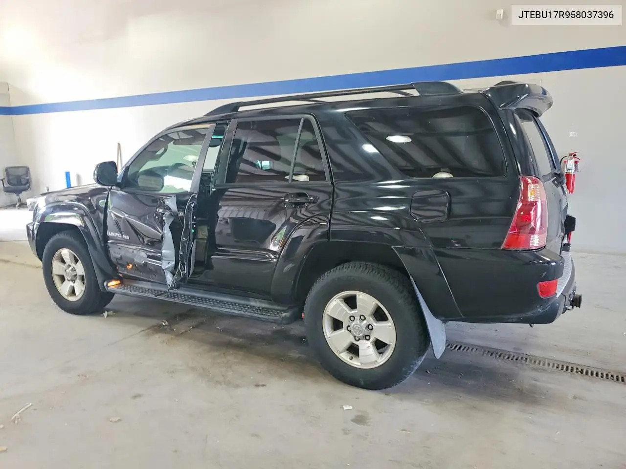 2005 Toyota 4Runner Limited VIN: JTEBU17R958037396 Lot: 57258756