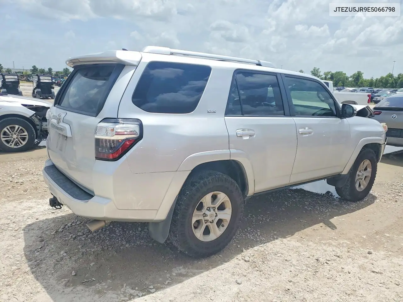 2014 Toyota 4Runner Sr5 Premium VIN: JTEZU5JR9E5066798 Lot: 61081916