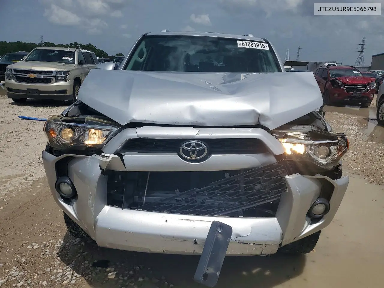2014 Toyota 4Runner Sr5 Premium VIN: JTEZU5JR9E5066798 Lot: 61081916